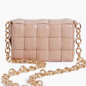 URBAN EXPRESSIONS Natural Holden Woven Bag Natural w/Gold Chain